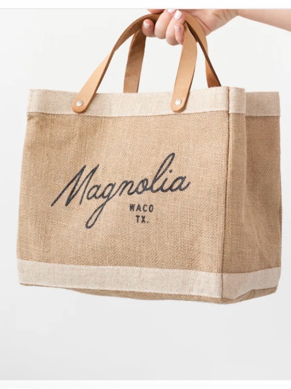 The Magnolia Script Market Tote. NWT - Picture 14 of 15